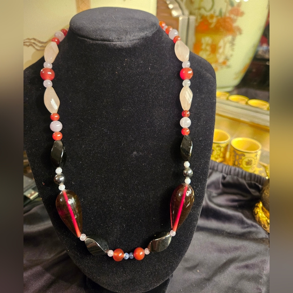 ✨ Natural Gemstone Necklace – Carnelian, Rose Quartz, Hematite